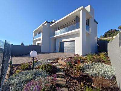 House For Sale in Hartenbos Heuwels, Hartenbos