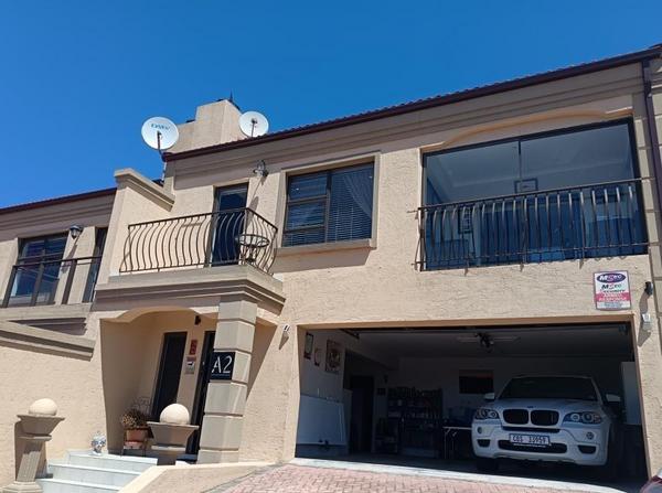 House For Sale in Island View, Mossel Bay